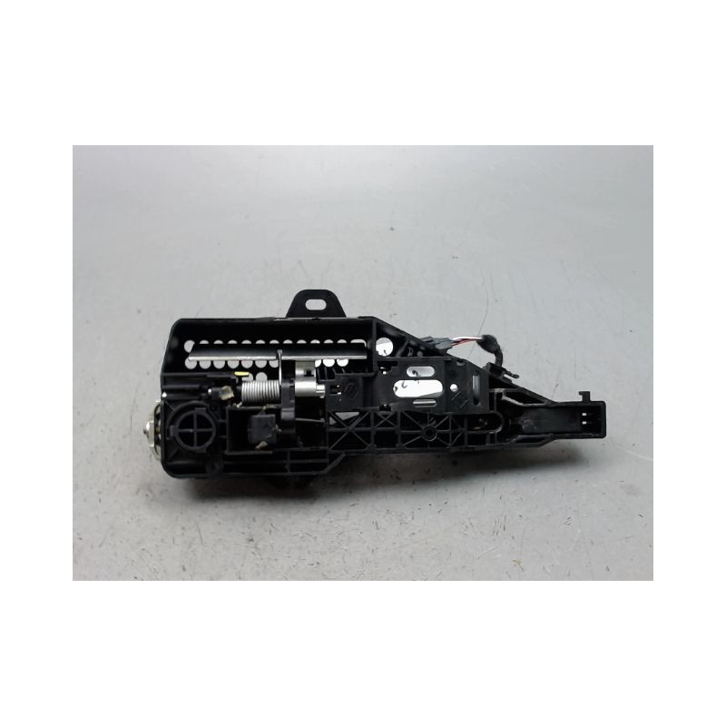 POIGNEE EXTERIEURE PORTE AVANT DROIT RENAULT CLIO BREAK IV Phase 1 2012-...