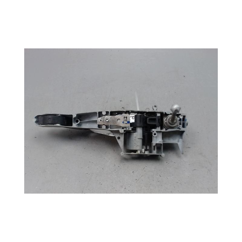 POIGNEE EXTERIEURE PORTE AVANT GAUCHE PEUGEOT 208