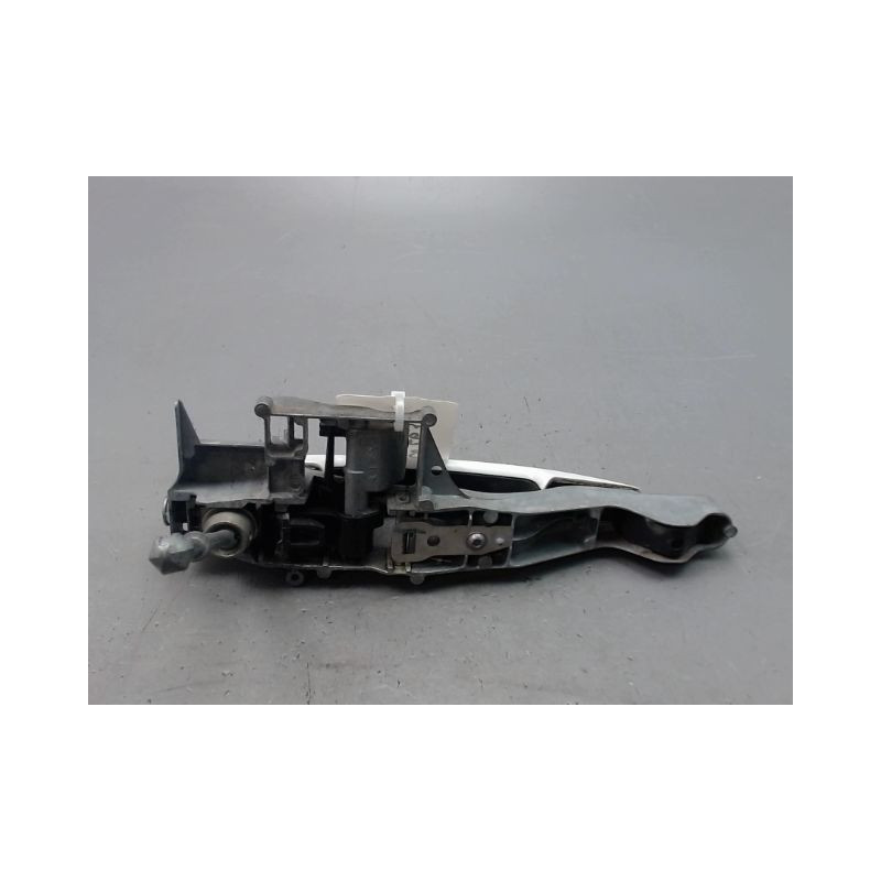 POIGNEE EXTERIEURE PORTE AVANT GAUCHE PEUGEOT 308 I Phase 1 2007-2011