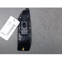 COMMANDE LEVE-GLACE PORTE AVD TOYOTA VERSO 2010-