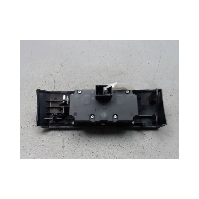 INTERIEUR COMMANDE PHARES BMW SERIE 5 BERL. V Phase 1 (E60) 2003-2007