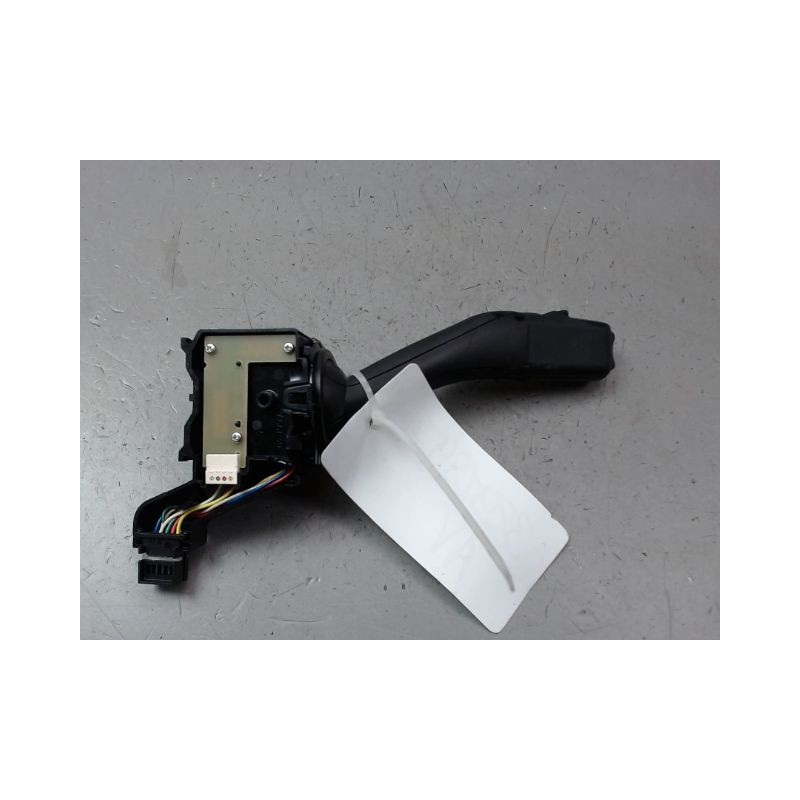 COMMANDE CLIGNOTANT VOLKSWAGEN GOLF V (1K) 2003-2008