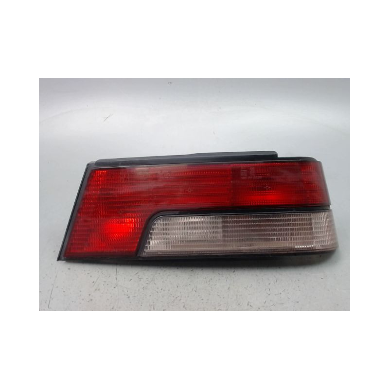 FEU ARRIERE DROIT PEUGEOT 405 BERL. Phase 1 1987-1992