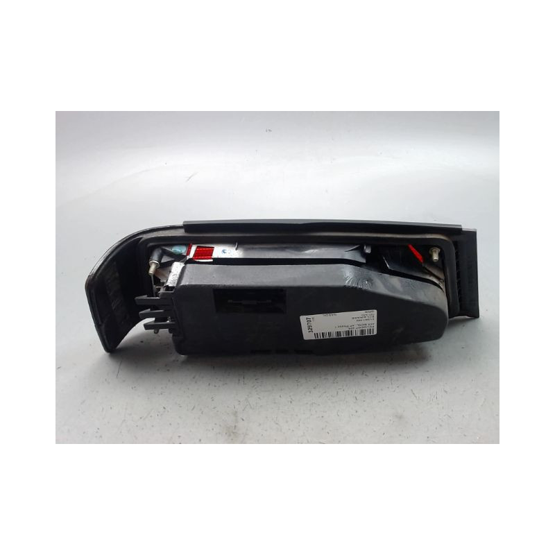FEU ARRIERE DROIT PEUGEOT 405 BERL. Phase 1 1987-1992