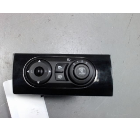 COMMANDE RETROVISSEUR EXT ELECTRIQUE