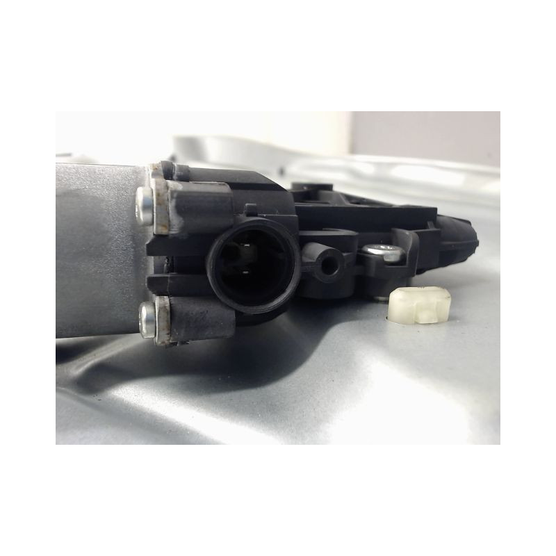 MECANISME+MOTEUR LEVE-GLACE AVANT DROIT KIA CEE-D