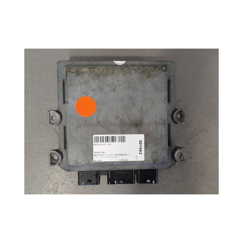 CALCULATEUR MOTEUR PEUGEOT 107