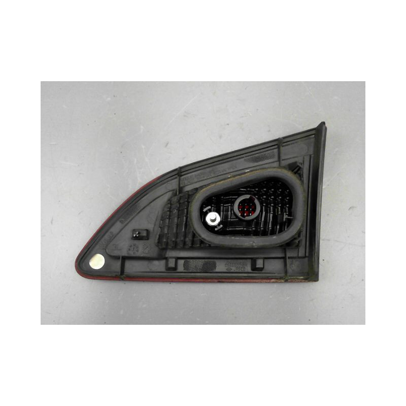 FEU ARRIERE INTERIEUR GAUCHE RENAULT SCENIC MONOSP. III Phase 1 2009-2011