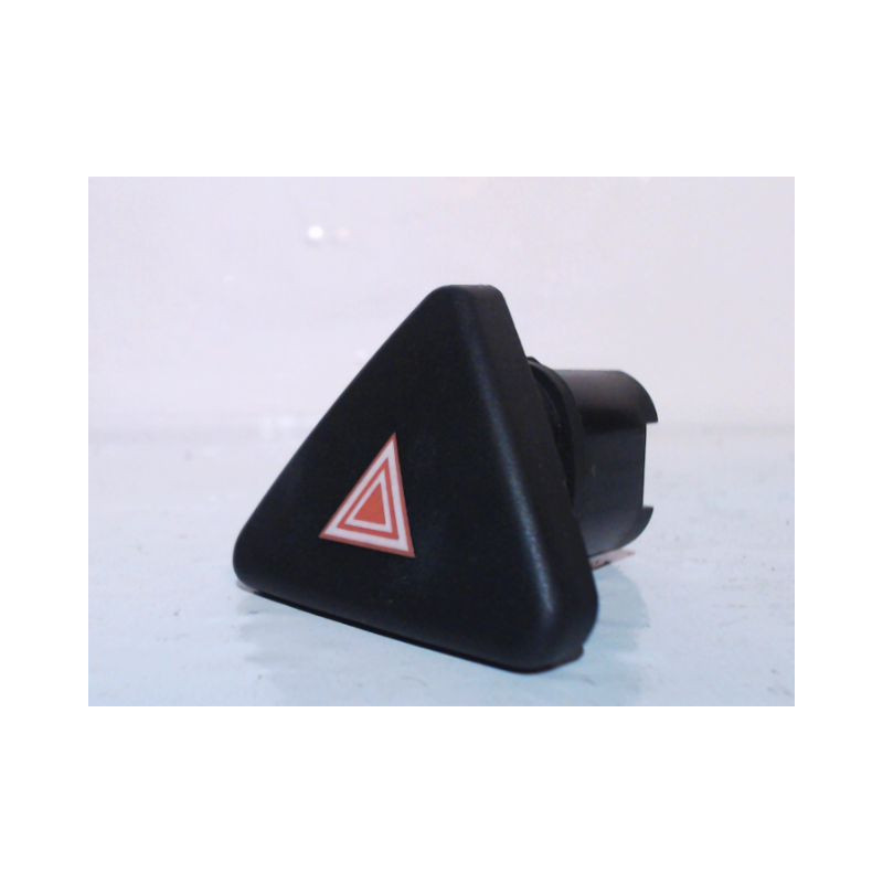 BOUTON DE WARNING FORD FIESTA 02 -05