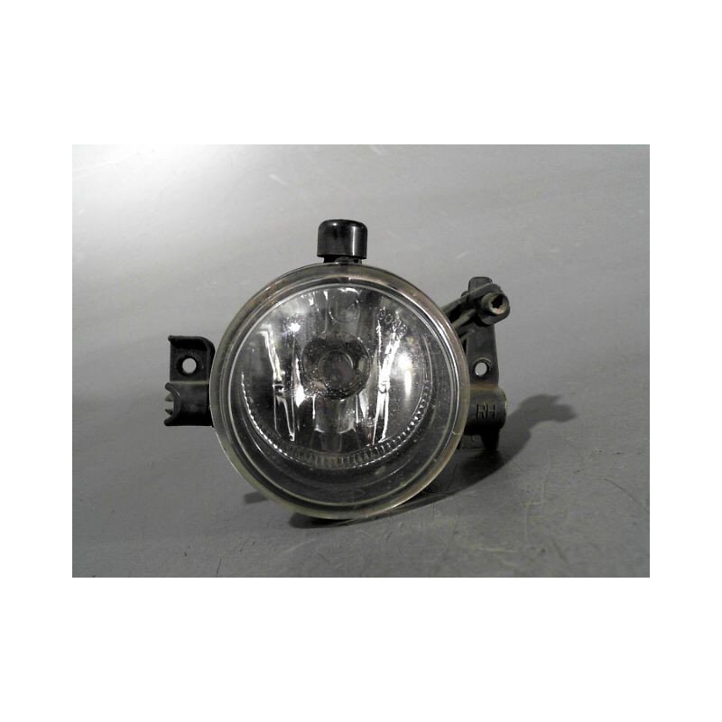 PHARE ANTIBROUILLARD AVANT DROIT FORD FOCUS