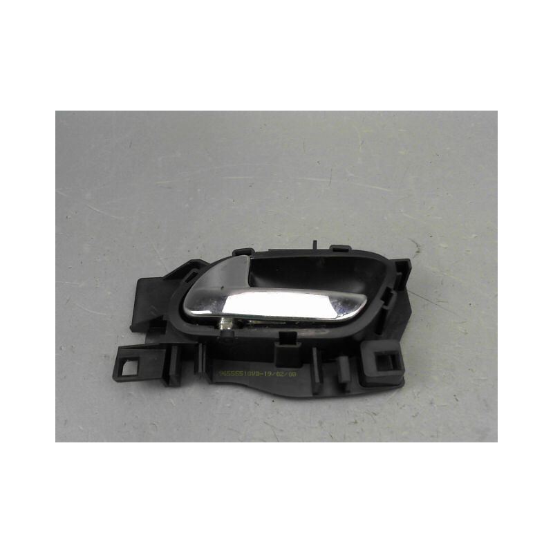 POIGNEE INTERIEURE PORTE AVANT GAUCHE PEUGEOT 207 2006-2013