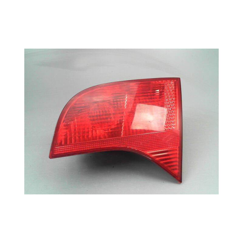 FEU ARRIERE INTERIEUR DROIT AUDI A4 AVANT II Phase 2 2004-2008