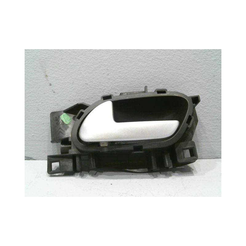 POIGNEE INTERIEURE PORTE AVANT GAUCHE PEUGEOT 207