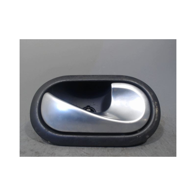 POIGNEE INTERIEURE PORTE AVANT DROIT RENAULT SCENIC II PH1 02-06