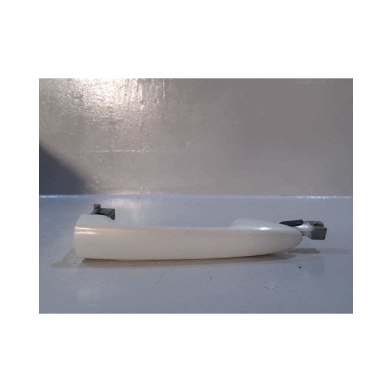 POIGNEE EXTERIEURE PORTE ARRIERE DROIT MAZDA MAZDA 3  5P