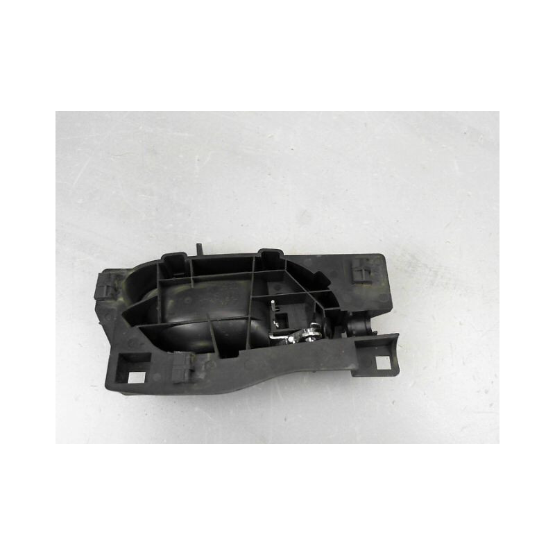 POIGNEE INTERIEURE PORTE AVANT GAUCHE PEUGEOT 407 BERL. Phase 1 2004-2008