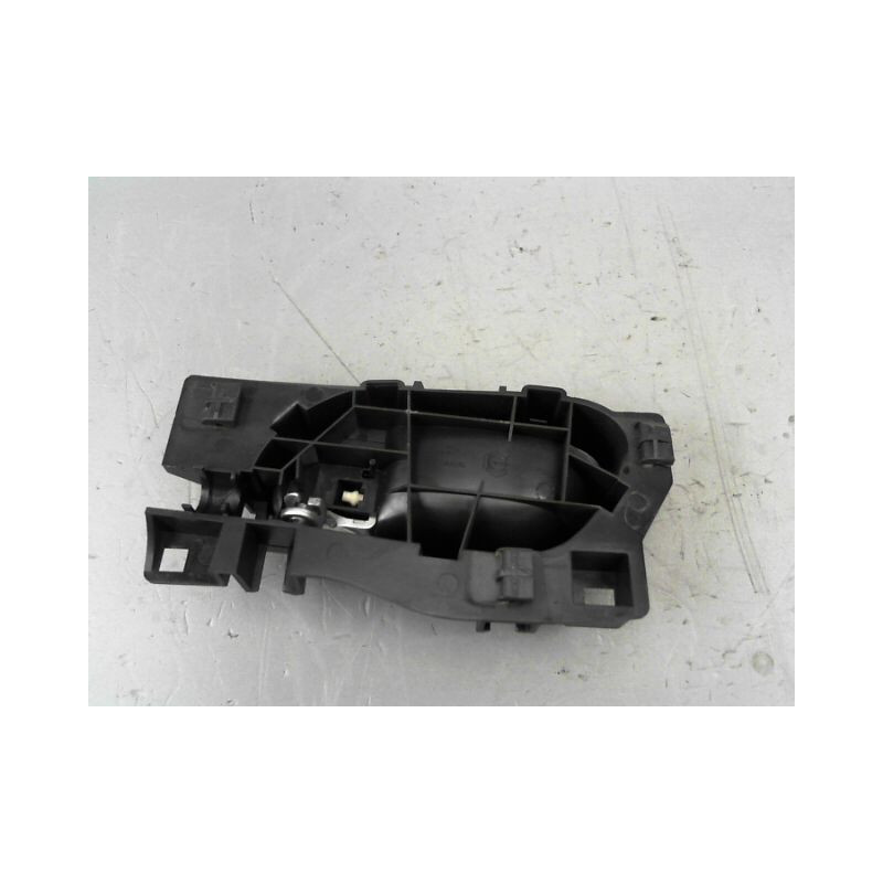 POIGNEE INTERIEURE PORTE AVANT DROIT PEUGEOT 207 2006-2013