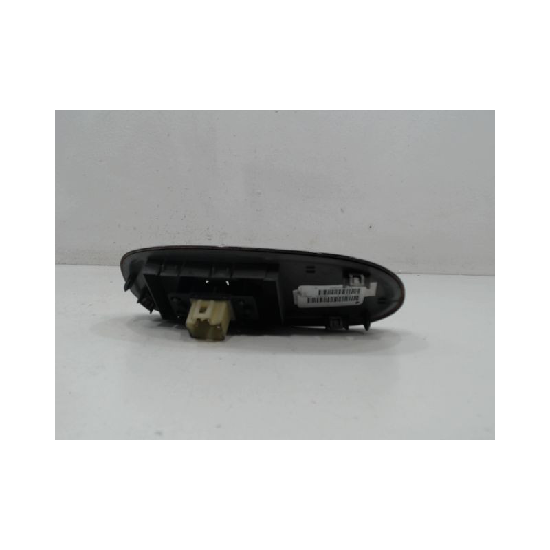 COMMANDE LEVE-GLACE PORTE AVD CHRYSLER VOYAGER