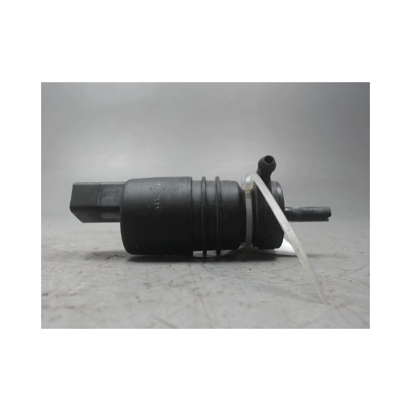 POMPE LAVE-GLACE AVANT B.M.W. SERIE 3