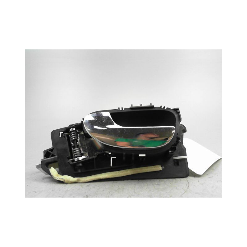 POIGNEE INTERIEURE PORTE AVANT GAUCHE PEUGEOT 307 SW Phase 2 2005-2008