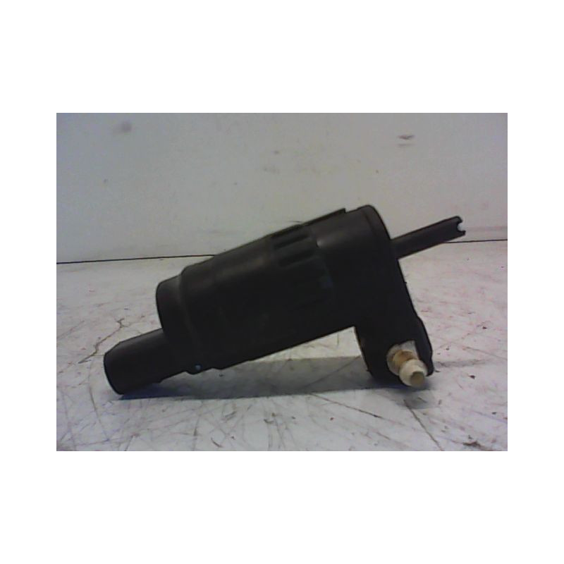 POMPE LAVE-GLACE AVANT SKODA RAPID