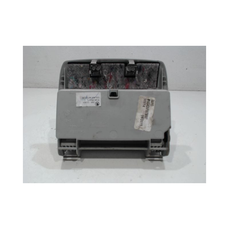 VIDE POCHE SKODA RAPID