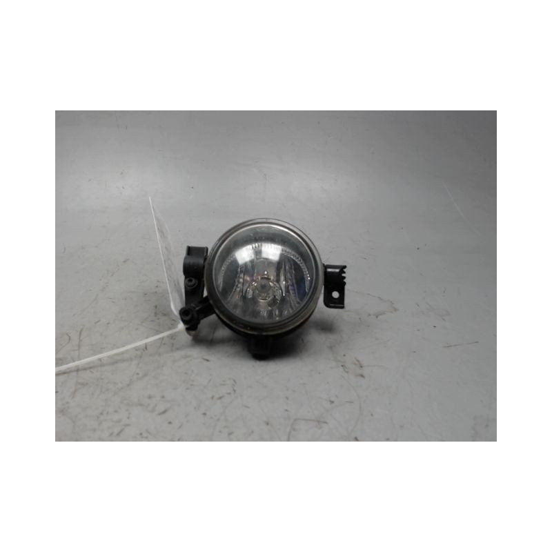PHARE ANTIBROUILLARD AVANT DROIT FORD FOCUS