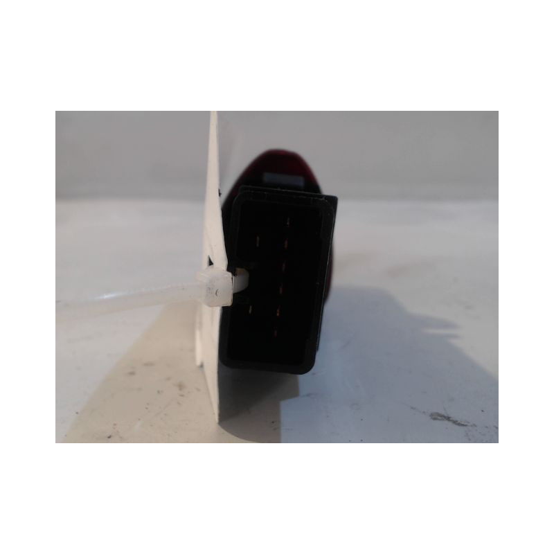 BOUTON DE WARNING HYUNDAI ATOS