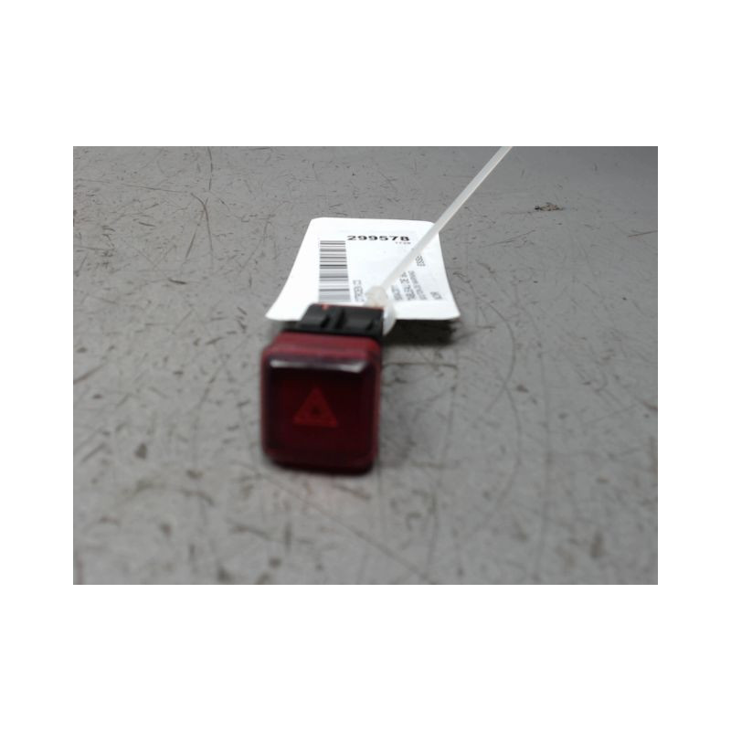 BOUTON DE WARNING CITROEN C3