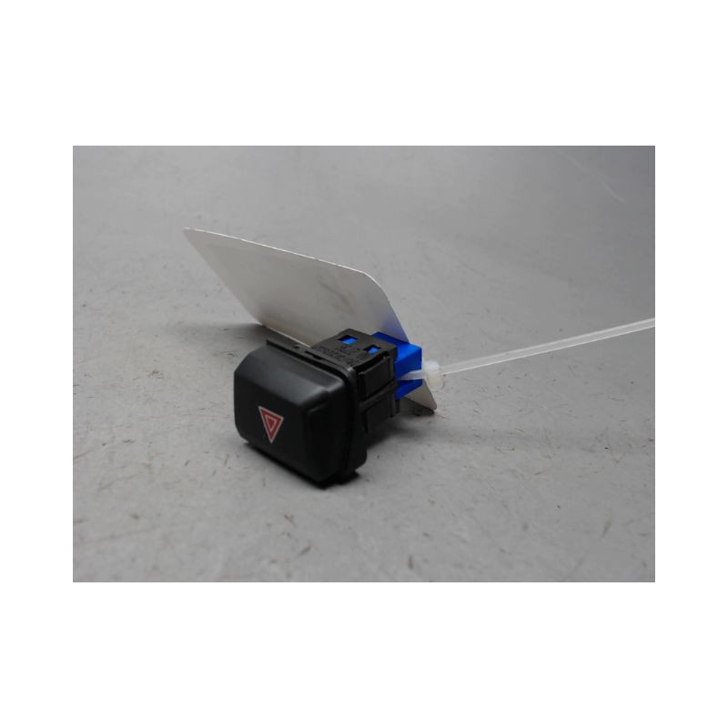BOUTON DE WARNING PEUGEOT 208