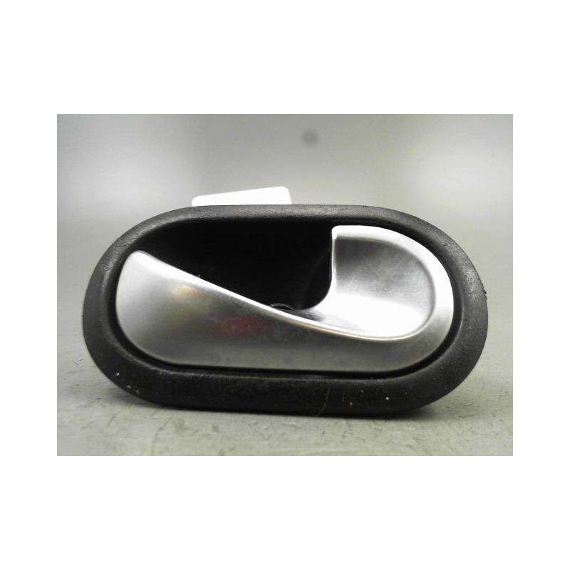 POIGNEE INTERIEURE PORTE AVANT DROIT RENAULT MEGANE II Phase 1 2002-2005