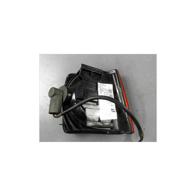 CLIGNOTANT GAUCHE VOLKSWAGEN PASSAT 88-93