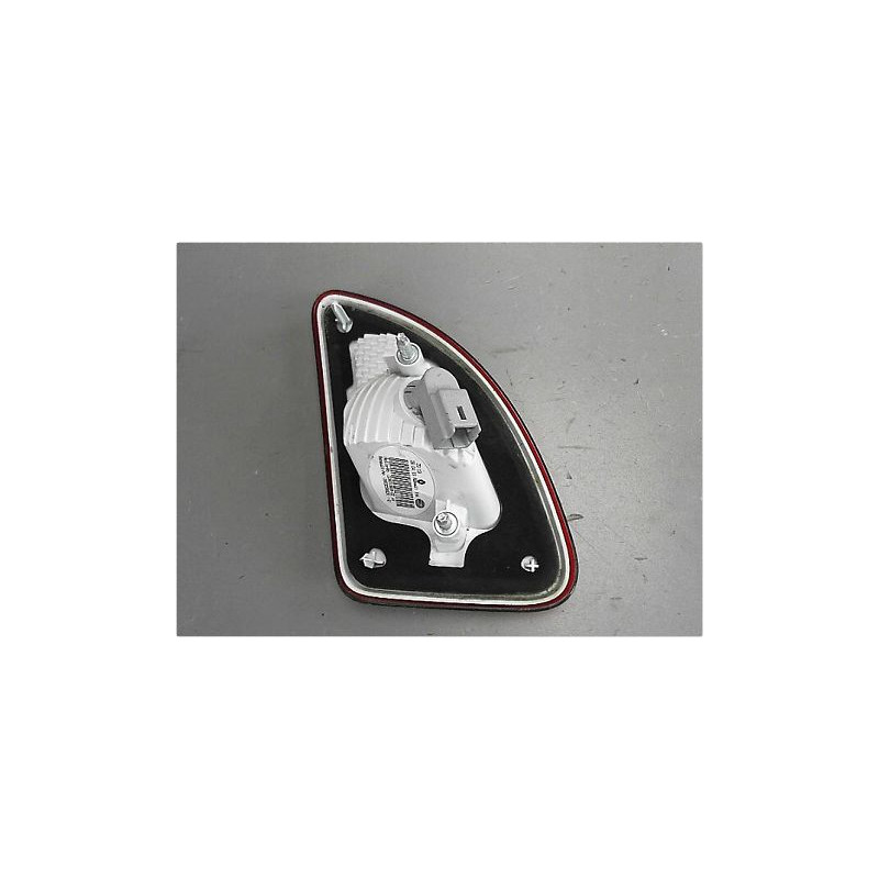 FEU ARRIERE INTERIEUR DROIT RENAULT TWINGO II PH.2 11-14