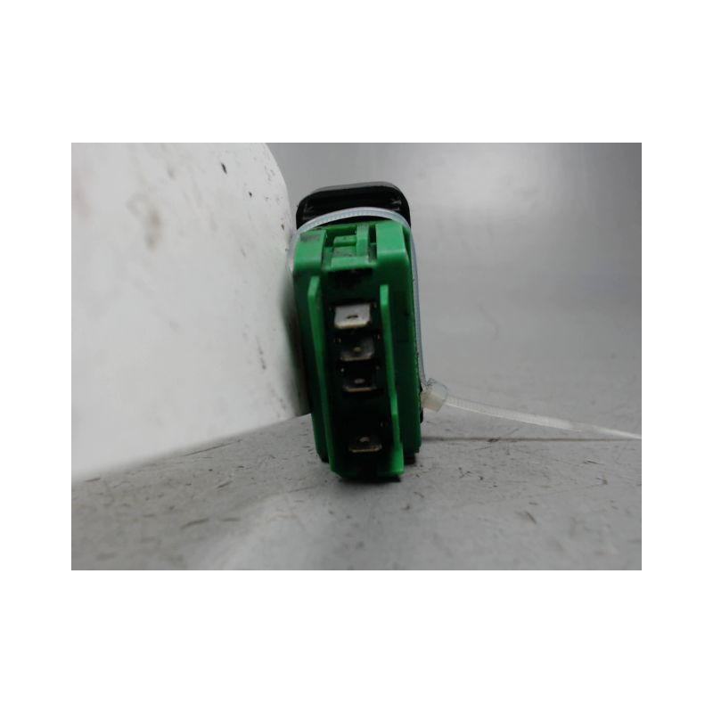COMMANDE LEVE-GLACE PORTE AVG TOYOTA AYGO