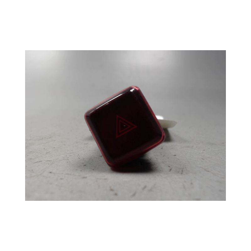 BOUTON DE WARNING CITROEN C3