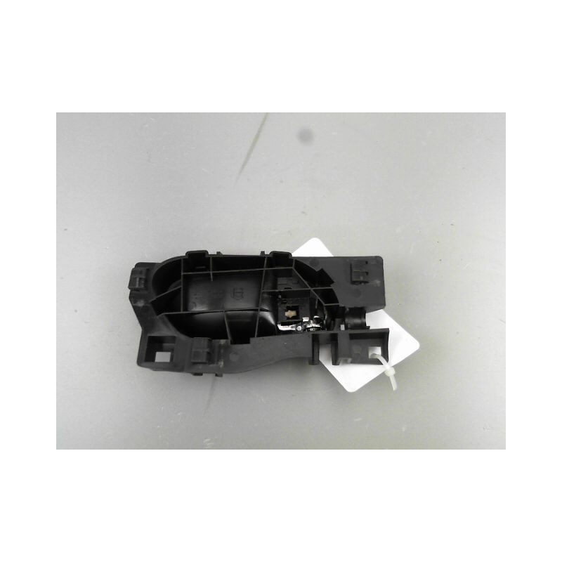 POIGNEE INTERIEURE PORTE AVANT GAUCHE PEUGEOT 207 2006-2013