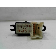 COMMANDE LEVE-GLACE PORTE AVD NISSAN MICRA