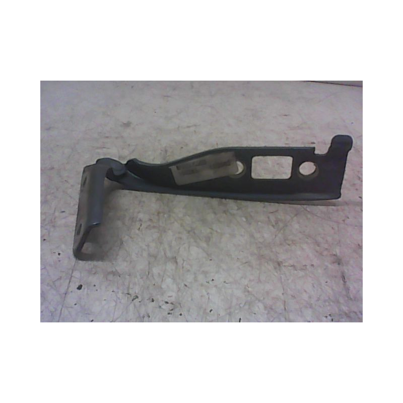 COMPAS DROIT CAPOT FORD FIESTA