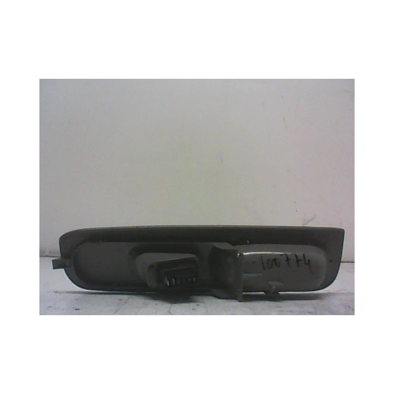 COMMANDE LEVE-GLACE PORTE AVD RENAULT TWINGO