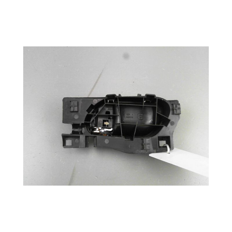 POIGNEE INTERIEURE PORTE AVANT DROIT PEUGEOT 208 Phase 1 2012-...