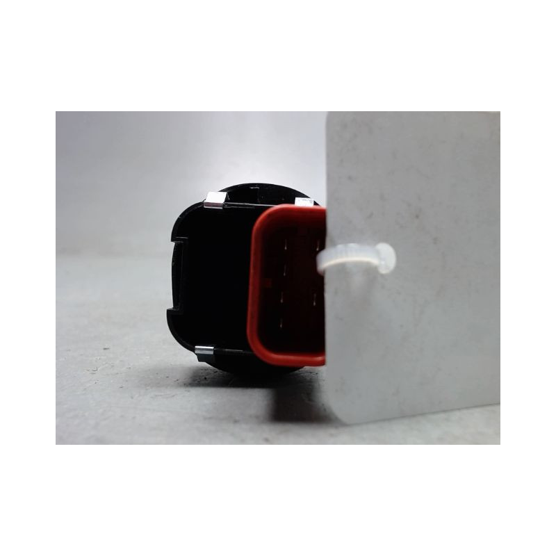 COMMANDE LEVE-GLACE PORTE AVD FORD FUSION