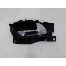 POIGNEE INTERIEURE PORTE AVANT DROIT PEUGEOT 5008
