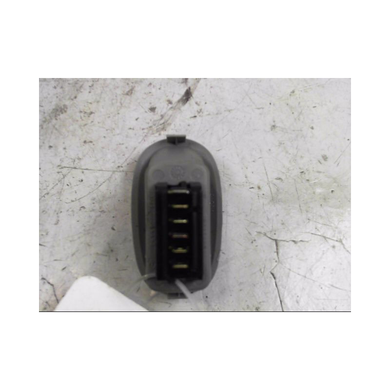 COMMANDE LEVE-GLACE PORTE ARD RENAULT SCENIC I PH2 99-03