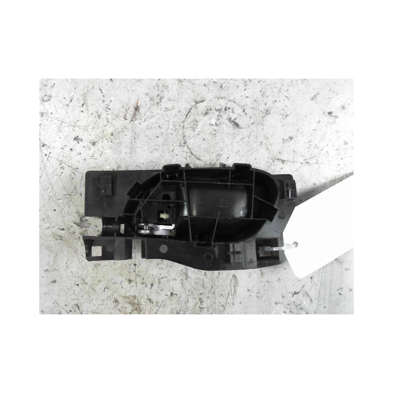 POIGNEE INTERIEURE PORTE AVANT DROIT PEUGEOT 207 3P