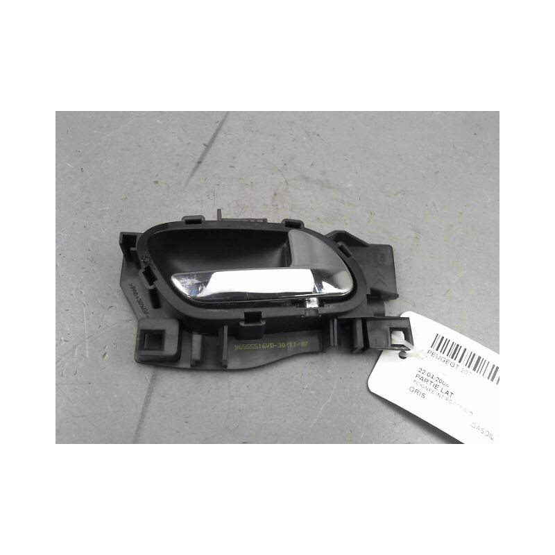 POIGNEE INTERIEURE PORTE AVANT DROIT PEUGEOT 207 2006-2013