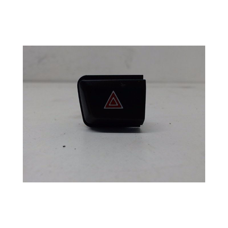 BOUTON DE WARNING PEUGEOT 208