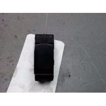COMMANDE LEVE-GLACE PORTE AVD SUZUKI SWIFT