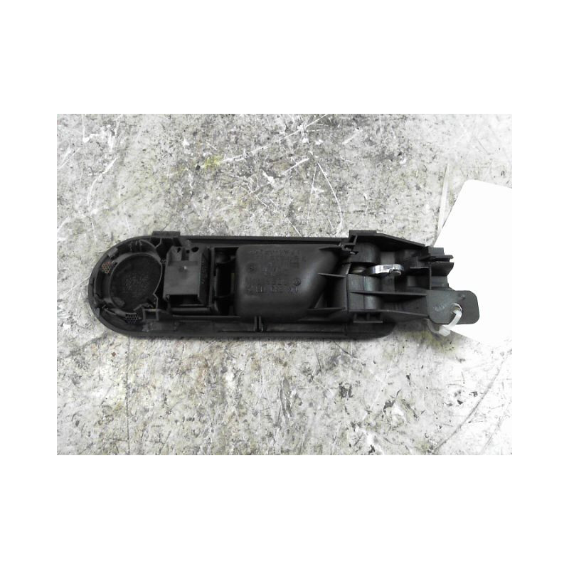POIGNEE INTERIEURE PORTE ARRIERE GAUCHE VOLKSWAGEN GOLF IV 98-2004