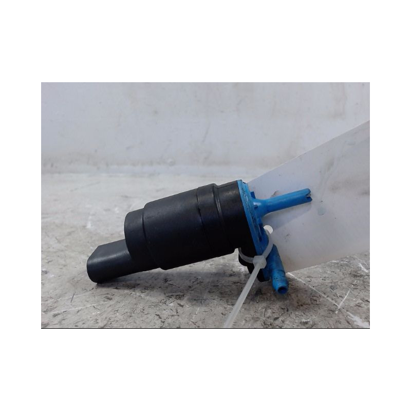 POMPE LAVE-GLACE AVANT MERCEDES CLASSE B 05-08