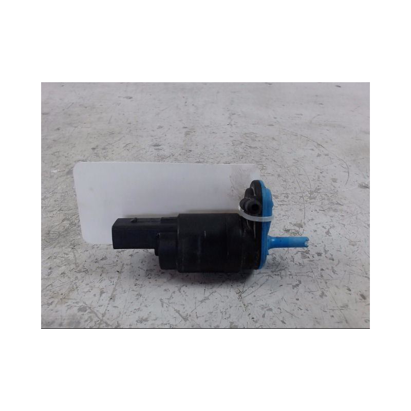 POMPE LAVE-GLACE AVANT MERCEDES CLASSE B 05-08